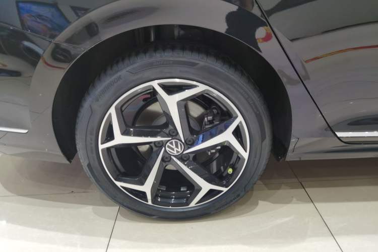 Used Volkswagen Passat 2024 330TSI Starry Elite Edition