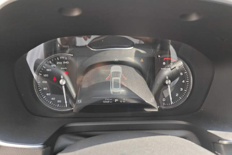 Used Roewe RX5 2018 20T Two-Wheel Drive Automatic Internet Smart Luxury Edition
