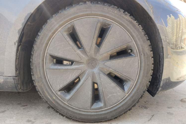 Used Tesla Model 3 2025 Rear-Wheel-Drive Version Right Front Wheel Hub