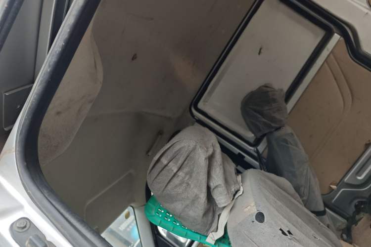 Used CHANGAN KUAYUE Xing V3 2022 1.5L Gasoline Enjoyment Model 2-Seat Van JL473QH Headliner