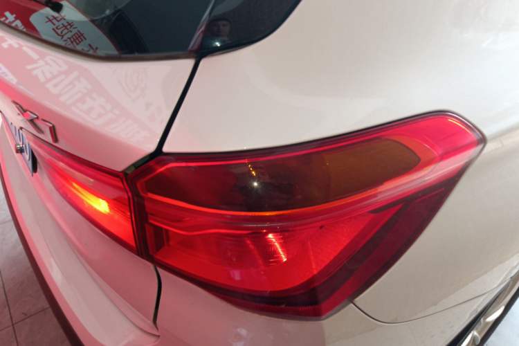 Used BMW X1 2016 sDrive18Li Fashion Model Right Rear Taillight