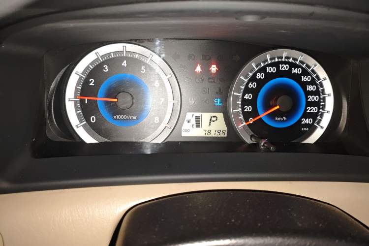 Used Toyota Corolla EX 2013 1.6L Automatic Luxury Edition