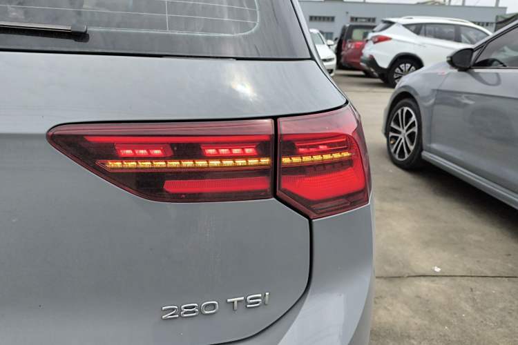 Used Volkswagen Golf 2021 280TSI DSG R-Line Right Rear Taillight