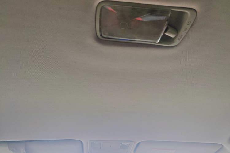 Used Nissan Tiida Sedan 2008 1.6L Manual Fashion Edition Headliner