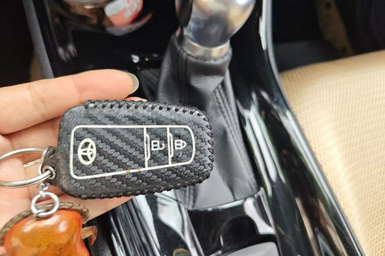 Used Toyota C-HR 2018 2.0L Leading with Sunroof China VI Standard
