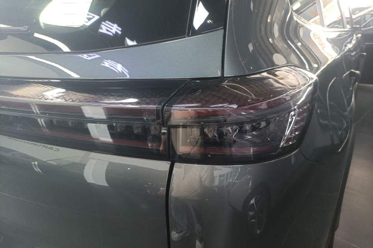 Used Chery Fengyun T8 2025 1.5T 130km Deluxe Version 5 Seats Exterior 3