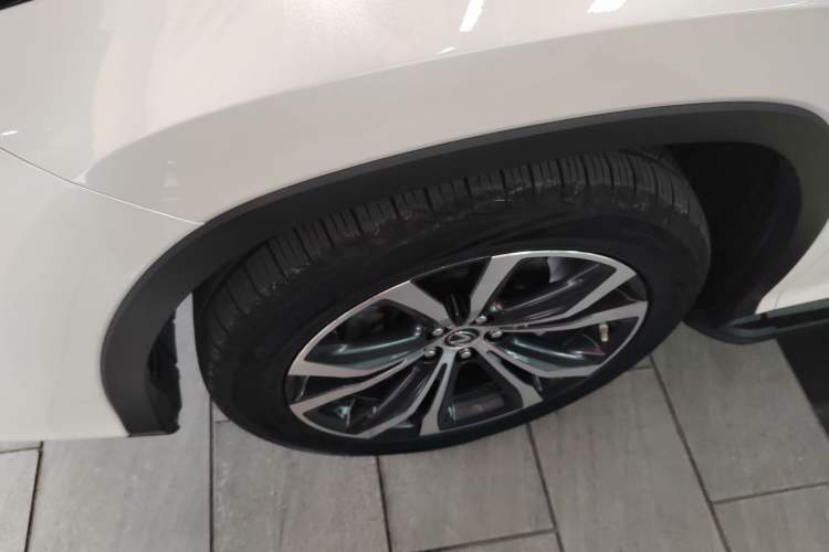 Used Lexus RX 2020 Facelifted 300 4x4 Elegant Edition Left Front Wheel Hub