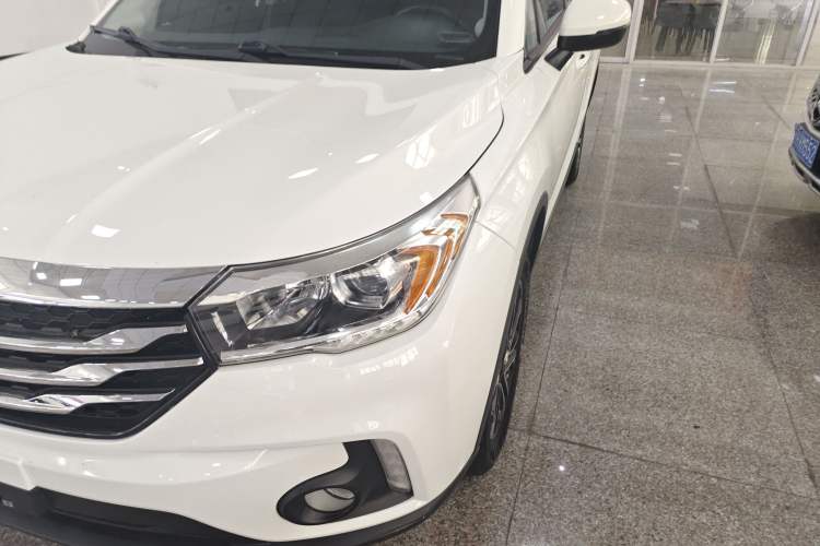 Used GAC Trumpchi GS4 2017 235T G-DCT Two-Wheel Drive Elite Edition Left Front Headlight