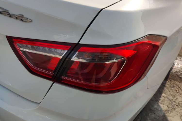 Used Changan Eado DT 2019 1.6L Manual Comfort Model China VI Standard
