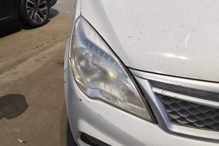 Used HYOSOW H2 2016 H2E 1.5L Elite Model BJ415B
