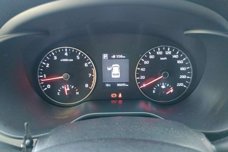 Used Kia KX Cross 2017 1.4L AT GLS
