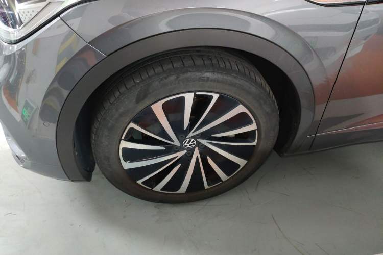Used Volkswagen ID.4 X 2023 Upgraded Model Ultra-Long Range Version Left Front Wheel Hub