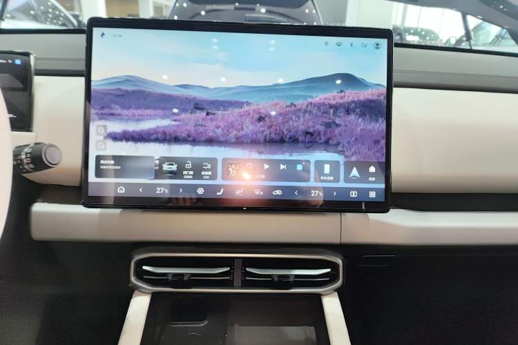 Used Formula Leopard Titanium 3 2025 501 km All-Wheel Drive Intelligent Driving Max Edition