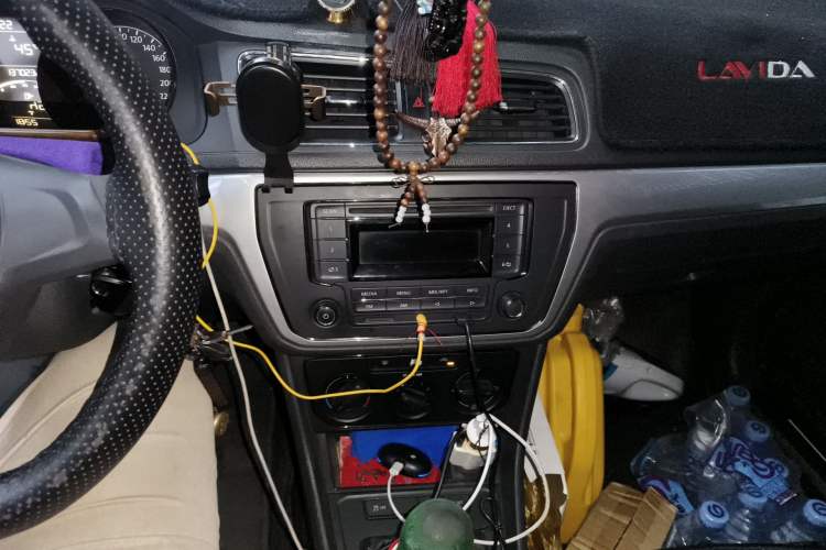 Used Volkswagen Lavida 2015 1.6L Manual Fashion Edition