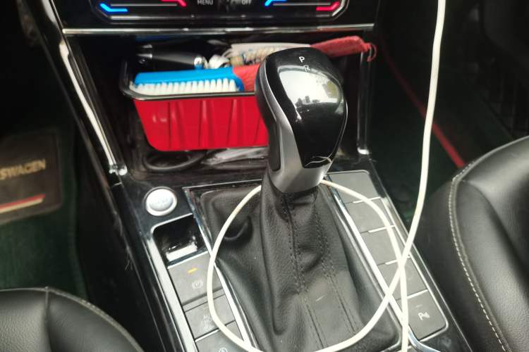 Used Volkswagen Passat 2022 330TSI Elite Edition Gear Lever