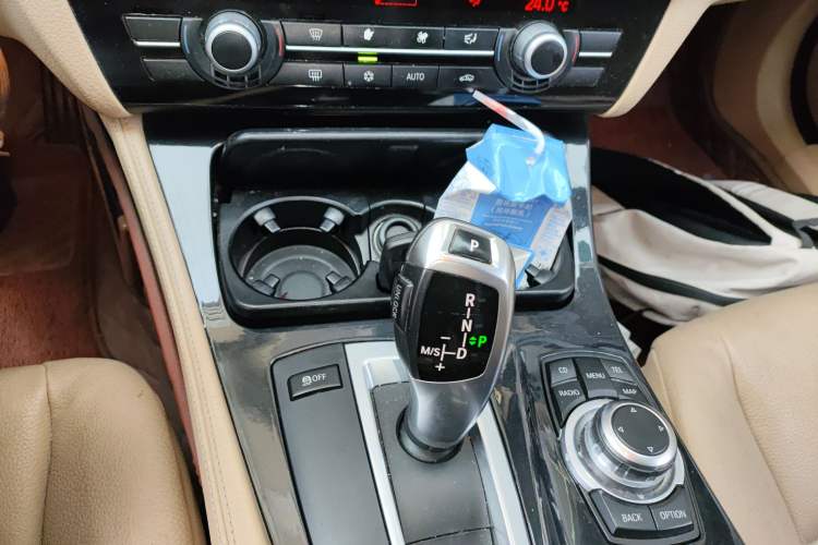 Used BMW 5 Series 2012 520Li Elegant Edition Gear Lever