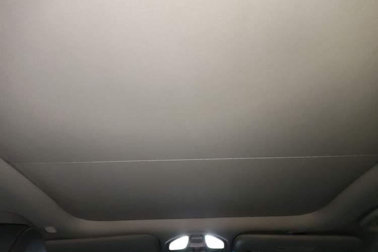 Used Hyundai Santa Fe Classic 2013 3.0L 4x4 Premium Edition 7-Seater Euro IV
