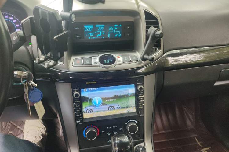 Used Chevrolet Captiva 2012 2.4L 4x4 Flagship Edition 7 Seats