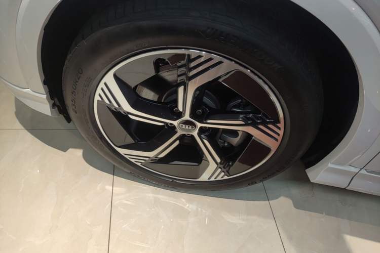 Used Audi Q4 e-tron 2024 40 e-tron Boundary Edition
