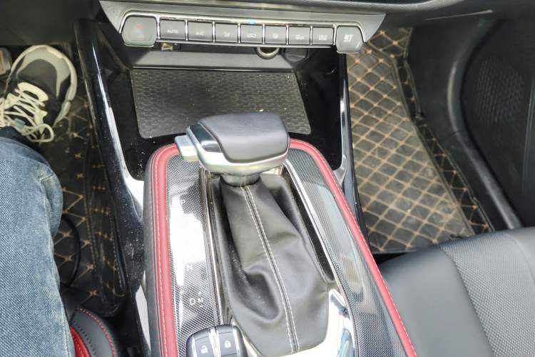 Used CHANGAN OSHAN X5 2021 1.5T DCT Flagship Edition Gear Lever