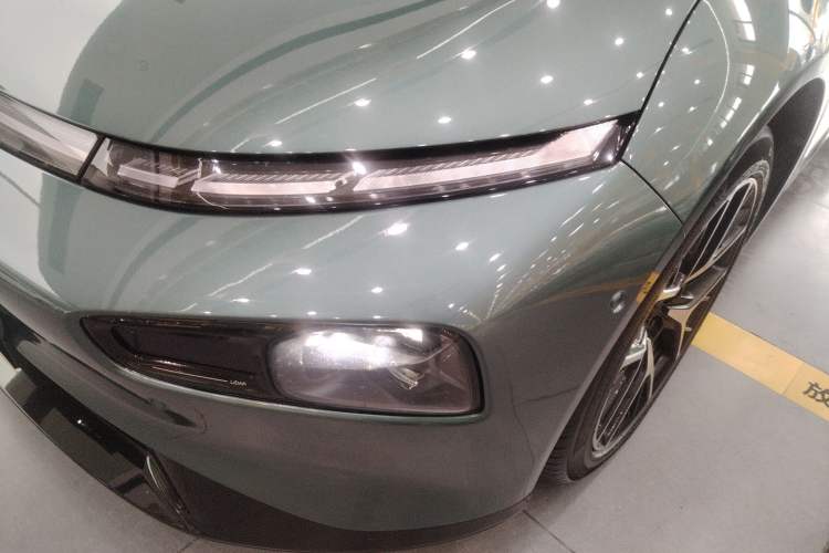 Used XPeng P7 2023 P7i 610 Pengyi Performance Edition
