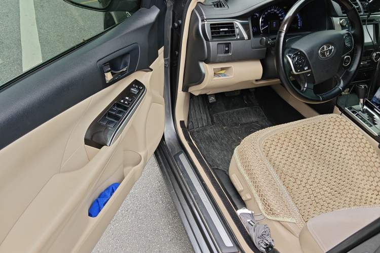 Used Toyota Camry 2012 Luxurious Edition 2.5HG Zunrui Driver Seat