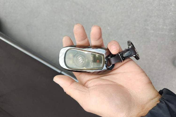 Used Buick GL8 2018 ES 28T Flagship Model China VI Standard