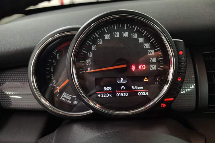 Used MINI MINI 2015 1.5T COOPER Fun Five-Door Edition
