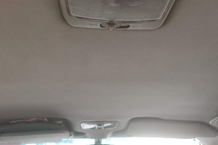 Used Great Wall Wingle 5 2013 2.0T European Version Two-Wheel Drive Elite Edition 6MT Big Double Cab GW4D20B
