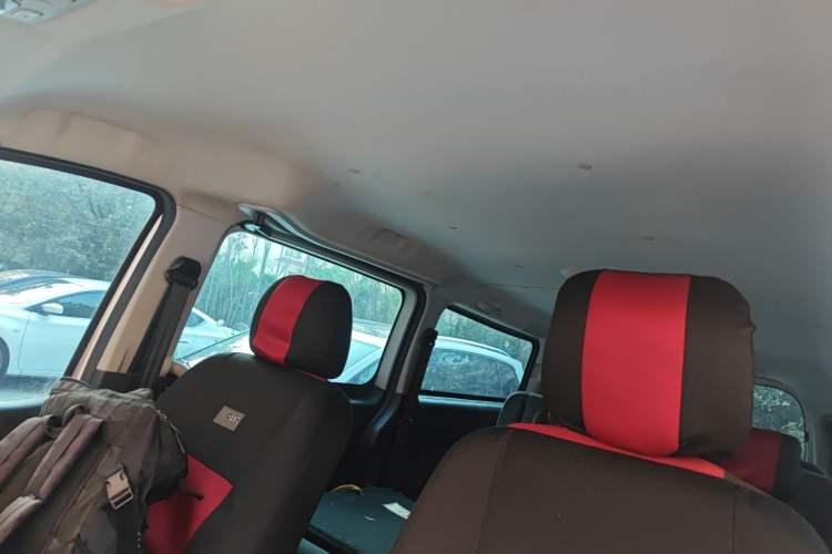 Used JAC Refine M3 2019 PLUS Maker Edition 1.8L Luxury Model Headliner