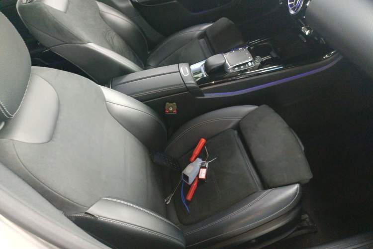 Used Mercedes-Benz A-Class 2021 A 200 L Sport Sedan Fashion Model
