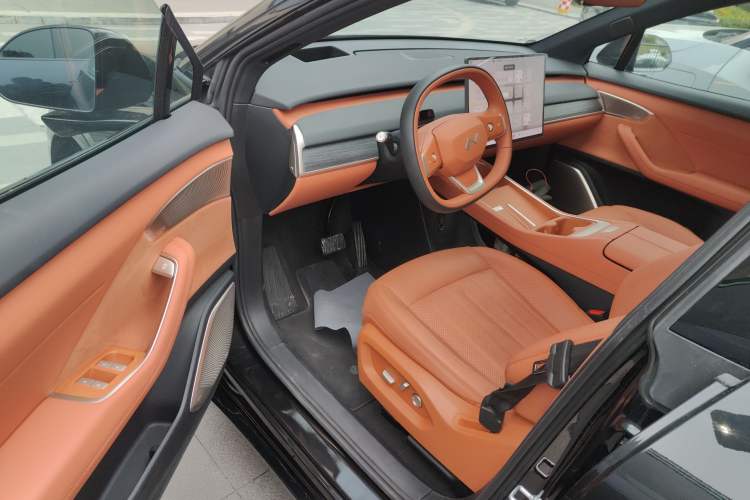 Used ONVO L60 2024 60 kWh Rear-Drive Version