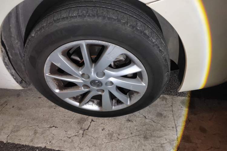 Used Nissan Tiida 2016 1.6L CVT Cool Dynamic Edition
