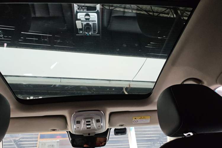 Used BYD Tang New Energy 2018 DM 2.0T All-Wheel Drive Smart Connectivity Luxury Model 7 Seats China V Emission Standard Headliner