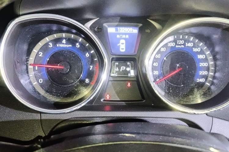 Used Hyundai Elantra (5th Generation / Langdong) 2012 1.6L Automatic Prestige Model