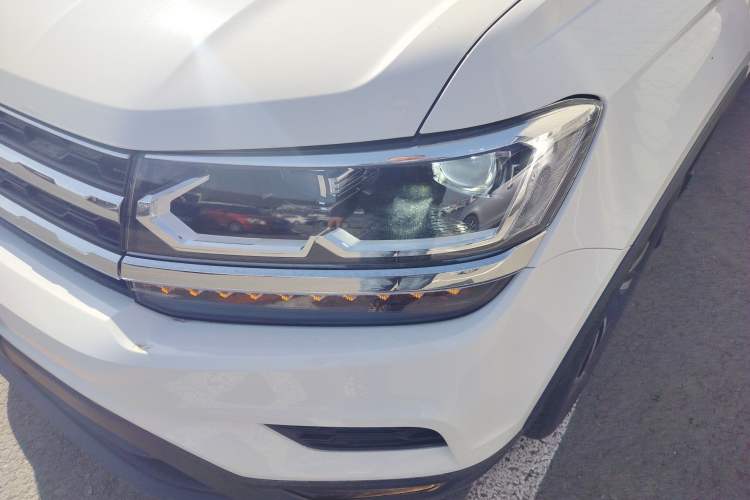 Used Volkswagen Tharu 2022 280TSI Two-Wheel-Drive Luxury Edition