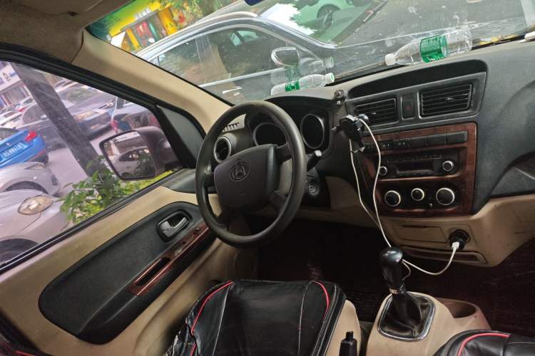 Used CHANGAN KAICHENG Ruixing M80 2014 1.5L Comfort Model 4G15S Steering Wheel