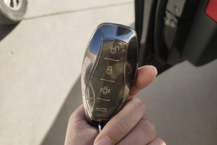 Used Hongqi HS3 2023 1.5T Two-Wheel Drive Shanwei Edition