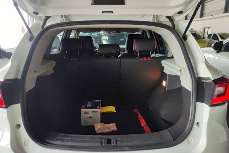 Used MG ZS 2018 1.5L Automatic Luxury Edition China V Standard
