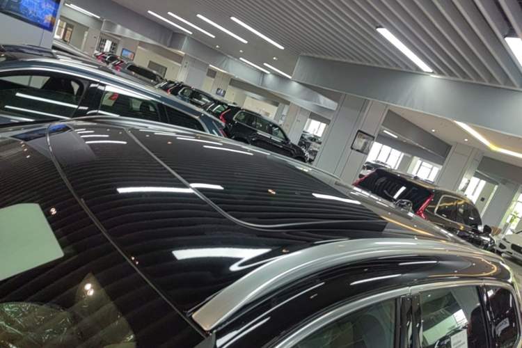 Used Volvo XC60 2026 B5 4x4 Smart Luxury Edition Roof