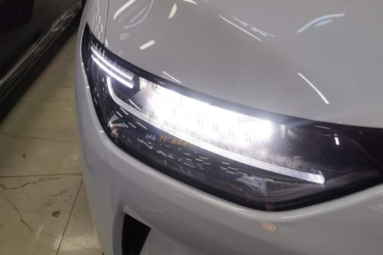 Used Leapmotor C11 2024 All-Electric 580 Luxury Edition Right Front Headlight