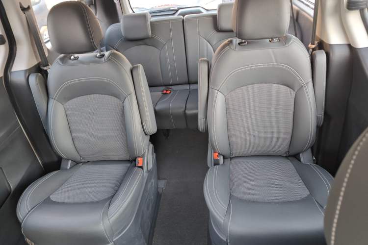 Used SAIC MAXUS G10 2018 PLUS 2.0T Automatic Smart Edition
