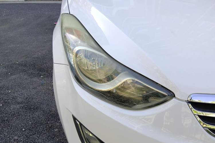 Used Hyundai Elantra (5th Generation / Langdong) 2012 1.6L Automatic Leading Model Right Front Headlight