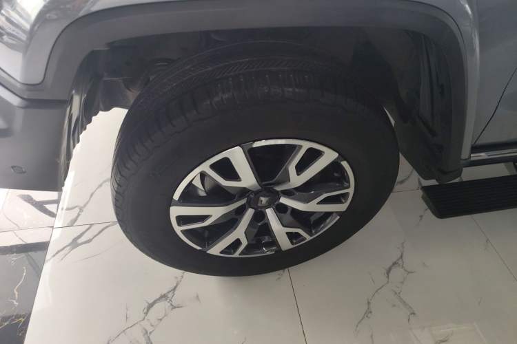 Used Tank 300 2021 City Edition 2.0T—Truly Stylish Left Front Wheel Hub