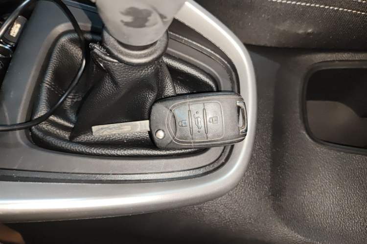 Used Baojun 510 2017 1.5L manual Comfort trim Vehicle Key