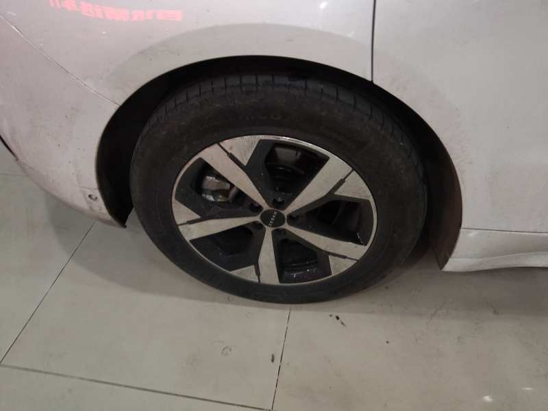 Used Zeekr 001 2023 WE Edition 86 kWh — 25
