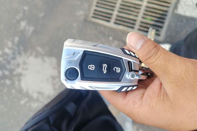 Used Volkswagen Tiguan L 2024 330TSI Automatic Two-Wheel Drive R-Line Enhanced Edition