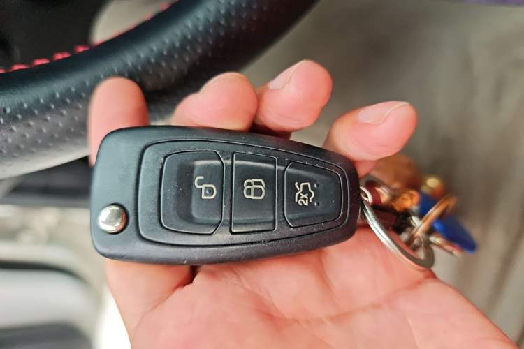 Used Ford Focus 2018 Hatchback Classic 1.6L Automatic Comfort Plus SmartDrive Edition Vehicle Key