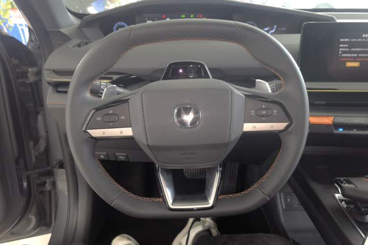 Used CHANGAN UNI-V 2022 1.5T Prestige Version Steering Wheel