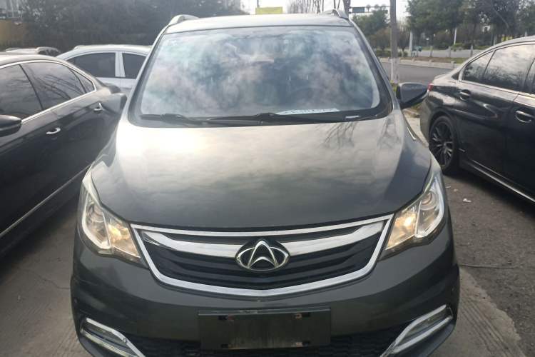 Used CHANGAN KAICHENG Oushang A600 2016 1.5L Manual Luxury 7-Seater Front